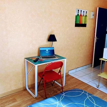 Studio 6 Avec Wifi Limoges Dış mekan fotoğraf