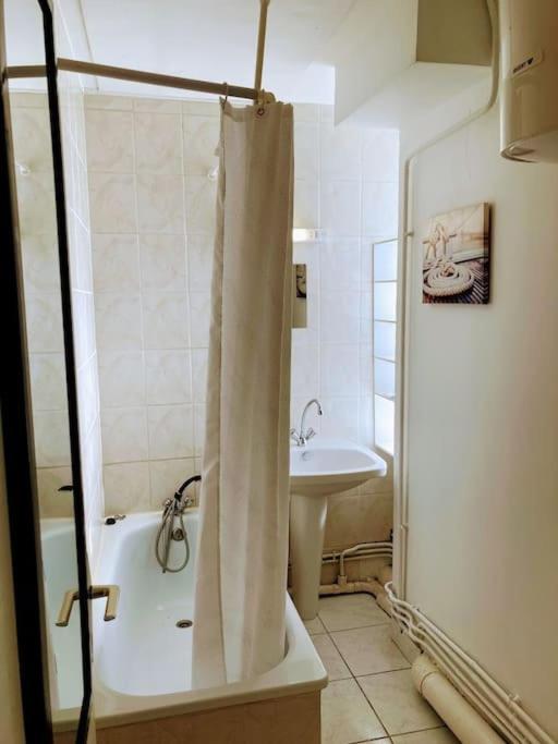 Studio 6 Avec Wifi Limoges Dış mekan fotoğraf